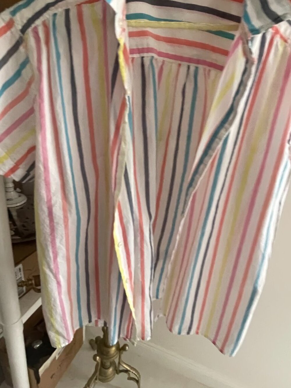 Womens Button front shirt - Vertical stripes - Size XL